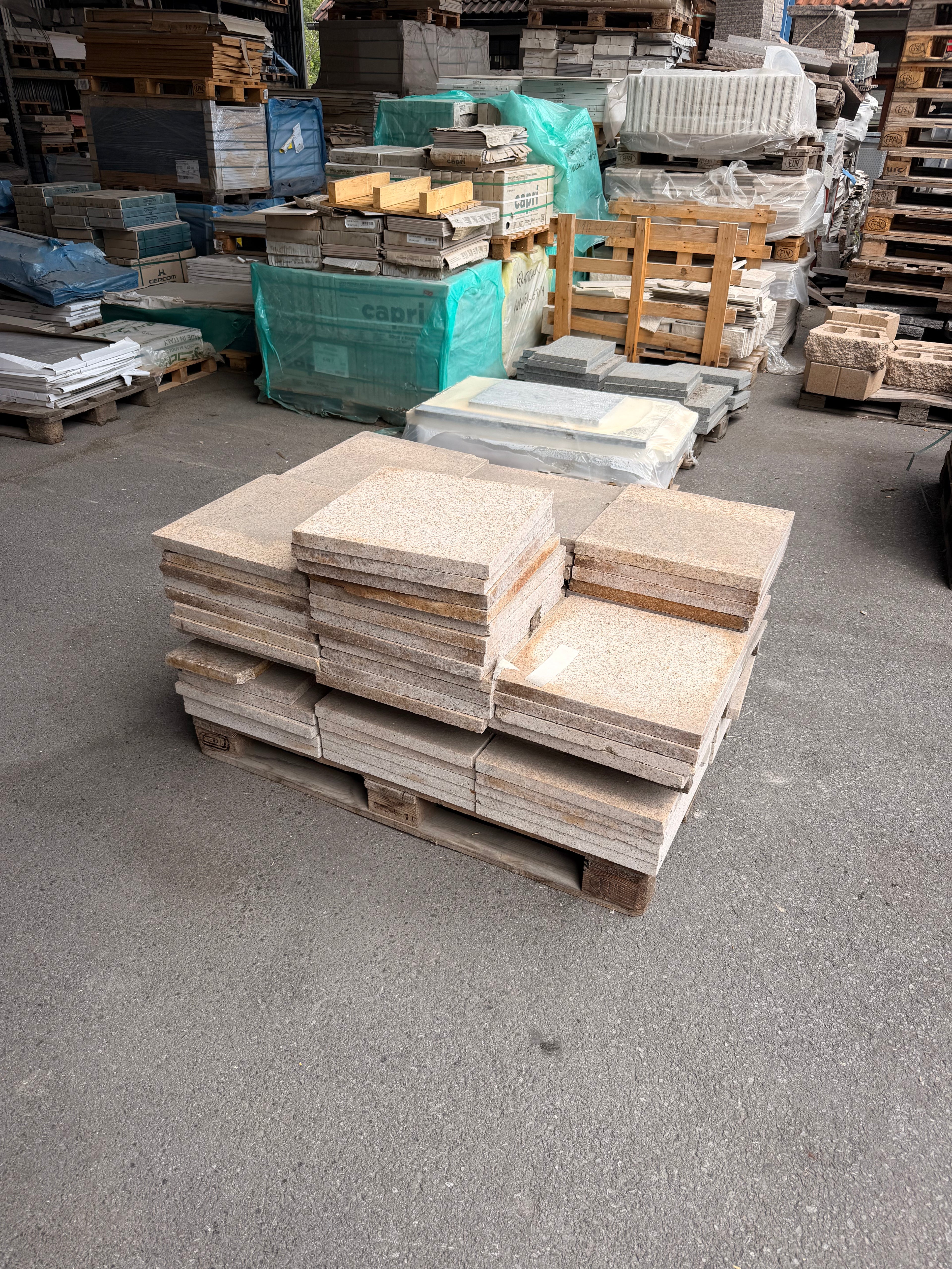 Granit China Gold | 40x40x3 | 7,8 m2