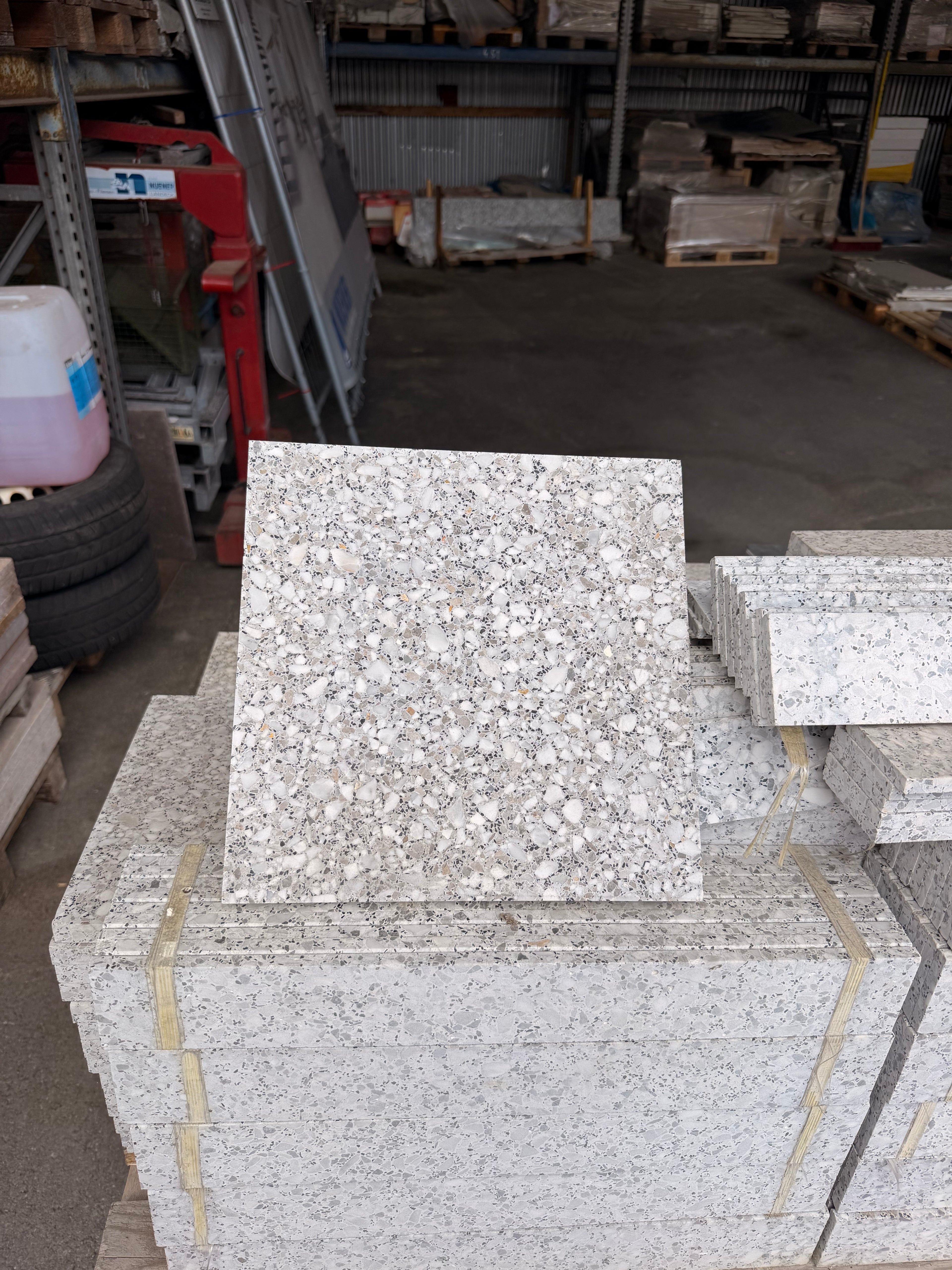 Terrazo Platte Grigio | 30x30x2 | 13 m2